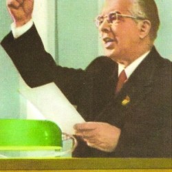 ENVER HODJA: Ardor Revolucionário em Defesa do Marxismo-Leninismo