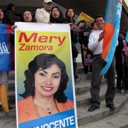 Equatorianos apoiam Meri Zamora